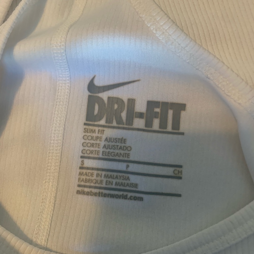 Nike drifit tank